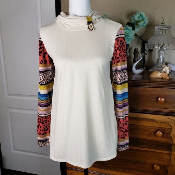 Womens Soft Cream Button Turtleneck Sweater Top S Small Blouse Pullover - Picture 1 of 8